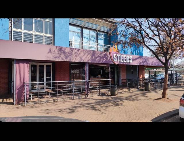 RETAIL PROPERTY TO RENT IN DIE BULT